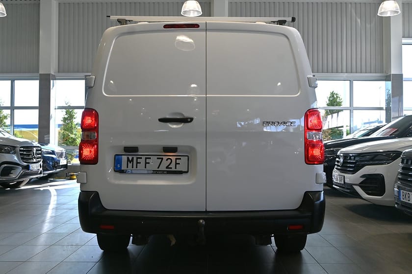 Bild 4 av Toyota Proace 2.0 D-4D 122hk Lång L3 Värmare Head up display