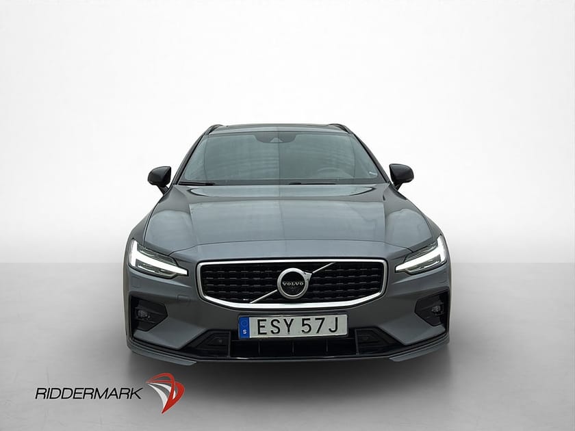 Bild 2 av Volvo V60 D4 R-Design Kamrem-Bytt Pano H/K HUD 360° CarPlay
