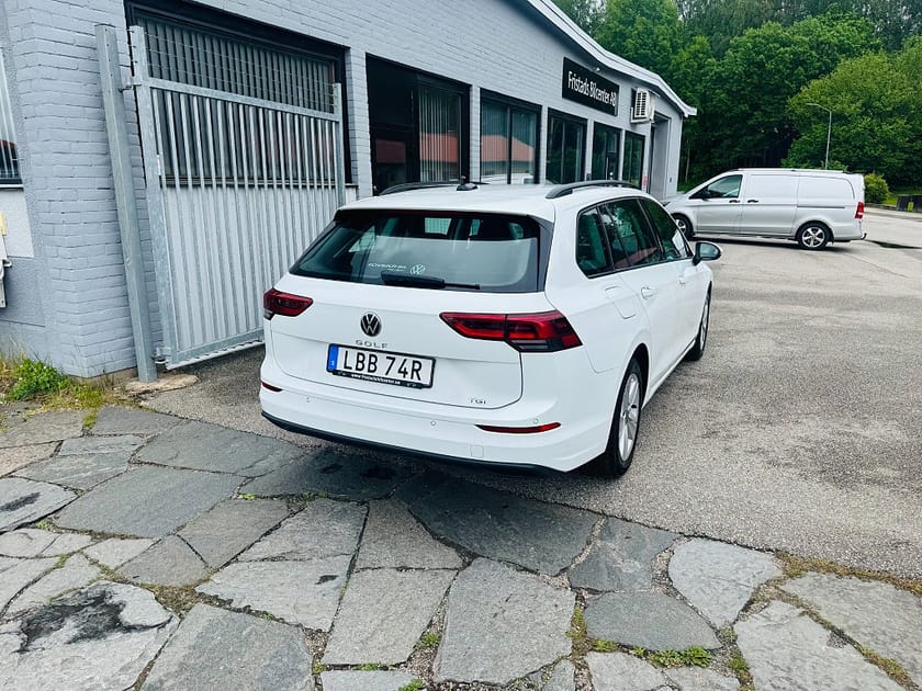 Bild 3 av Volkswagen Golf Sportscombi 1.5 TGI 131HK DSG / VÄRMARE