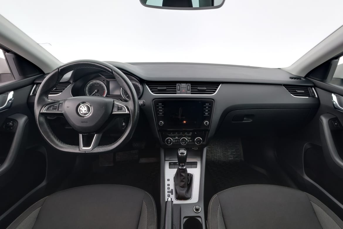 Škoda Octavia 2019 - miniatyr 7