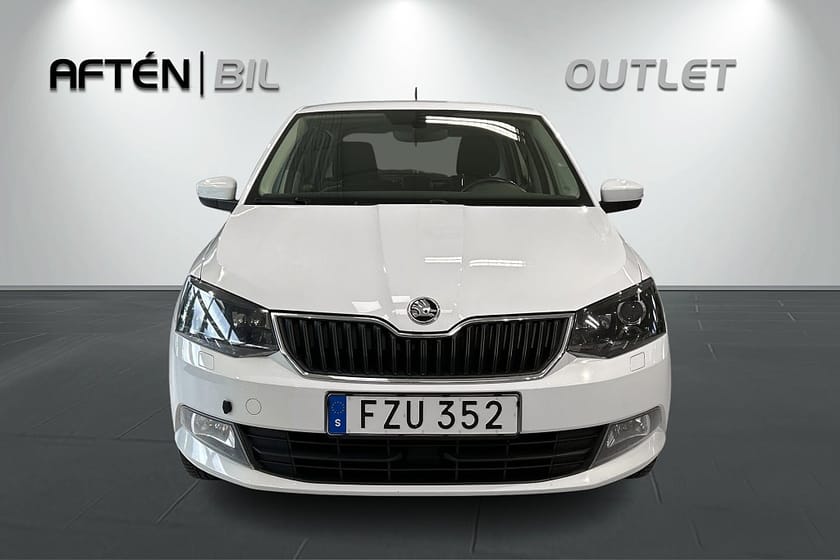 Bild 3 av Škoda Fabia Skoda 1.2 TSI 90hk M-Värmare Carplay Keyless Farthållare
