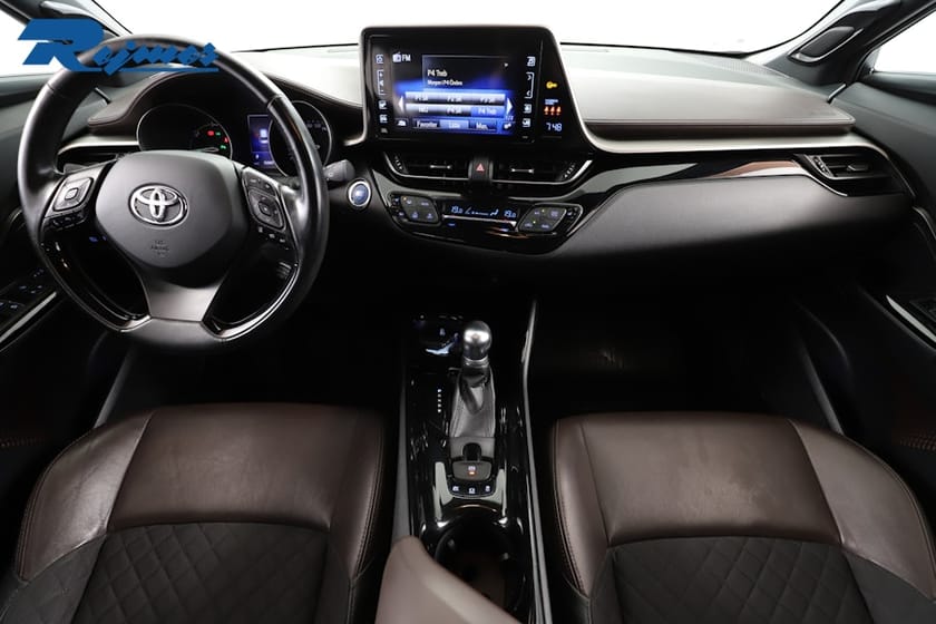 Bild 2 av Toyota C-HR Hybrid CVT Executive