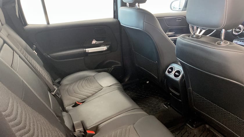 Bild 5 av Mercedes-Benz EQB 300 4MATIC (228hk) 7 sits - Backkamera - Navi - 97,5% SoH