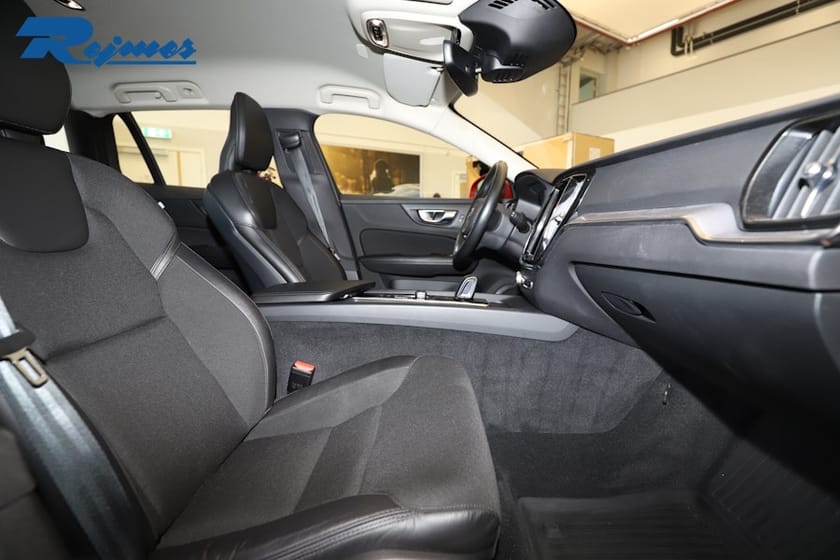 Bild 4 av Volvo V60 Cross Country B4 AWD Diesel Adv SE