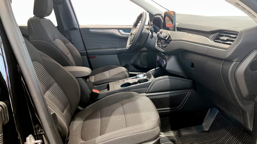 Bild 3 av Ford Kuga Plug-In Hybrid TITANIUM 2.5 FWD 225HK CVT