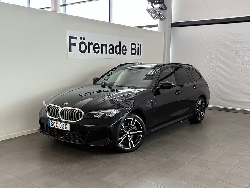 Bild 1 av BMW 330e xDrive Touring M Sport H/K  Drag Rattvärme ParkAssist