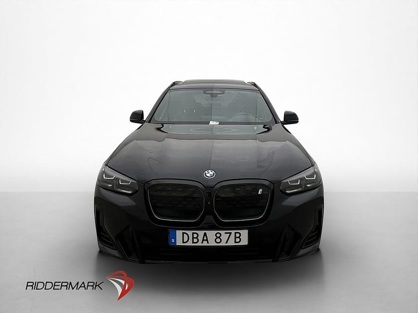 Bild 3 av BMW iX3 286hk M-Sport Pano H/K HuD Läder 360° Drag