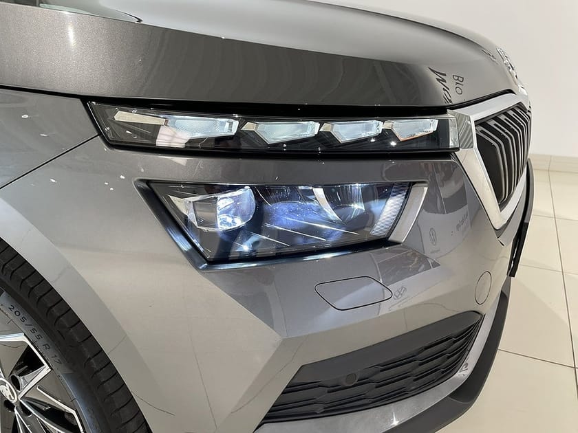 Bild 5 av Škoda Kamiq Skoda STYLE TSI 110 Drag | B-kamera | Rattvärme