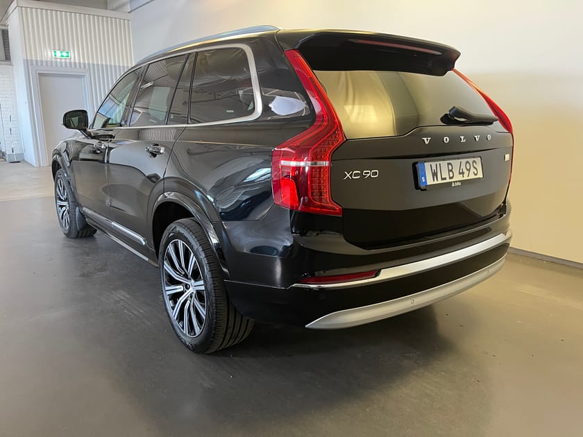 Bild 3 av Volvo XC90 7-seater Recharge T8 Inscription 7-säten/ Läderstolar/ 360 Kamera/ Panoramatak/ Harman Kardon/ 10.000kr Tillbehör/
