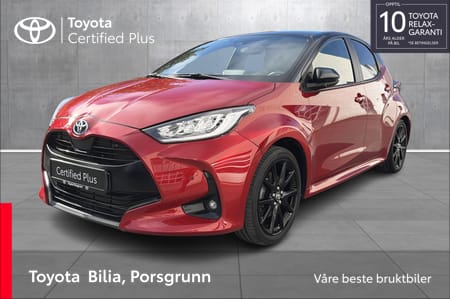 Toyota Yaris Hybrid 1,5 Style Tech Bi-Tone Panorama