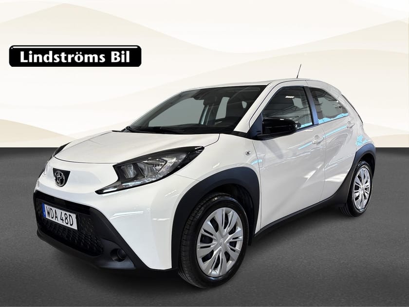 Bild 1 av Toyota Aygo X PLAY S-CVT 1.0 72hk V-hjul