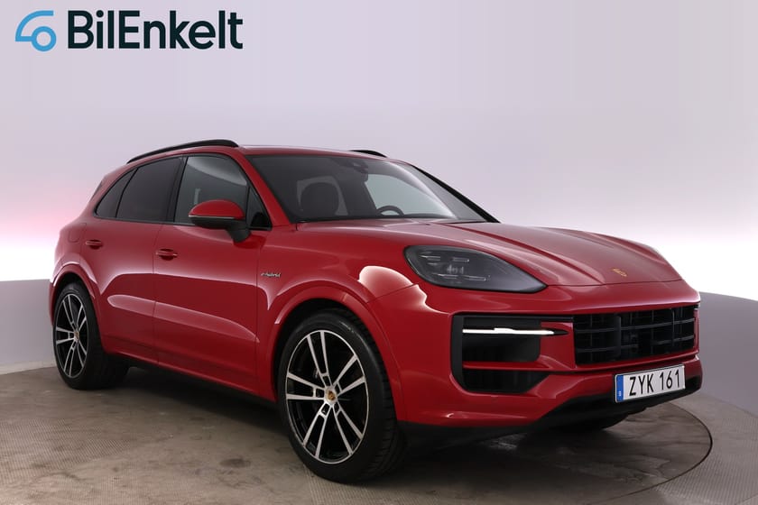 Bild 1 av Porsche Cayenne E-Hybrid Pano HUD Bose Luftfjädring Moms