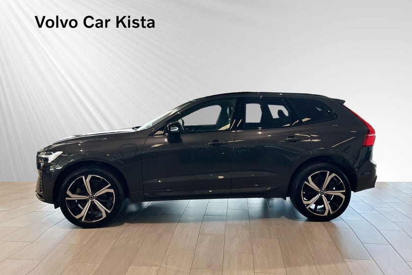 Bild 3 av Volvo XC60 Recharge T8 Ultimate Dark Panorama Drag HUD 360Kam