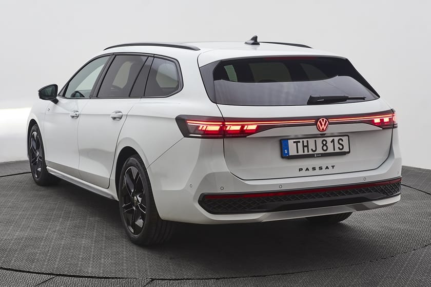 Bild 4 av Volkswagen Passat Sportscombi 2.0 TDI 193hk DSG7 4M R-LINE