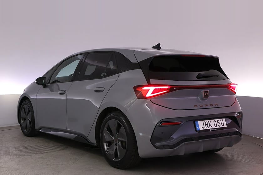 Bild 4 av CUPRA Born 58 Pilot M Beats Kamera AdapFarth Navi