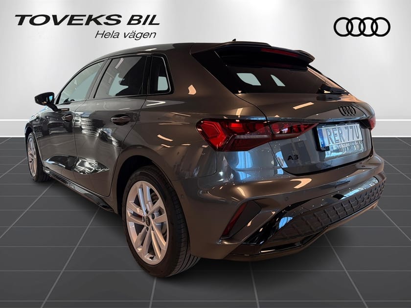 Bild 5 av Audi A3 Sportback 45 TFSI e S Line 272Hk/Drag/Sonos