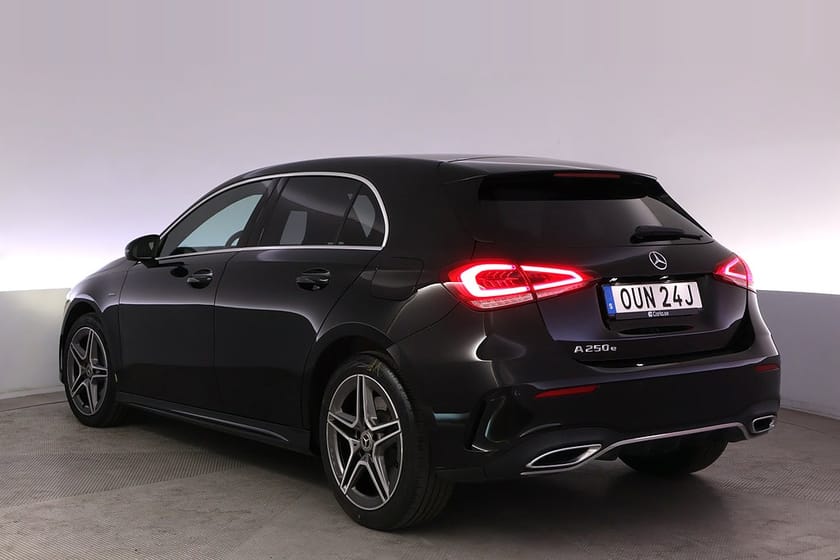 Bild 4 av Mercedes-Benz A 250 e AMG Kamera Navi Läder Farthållare