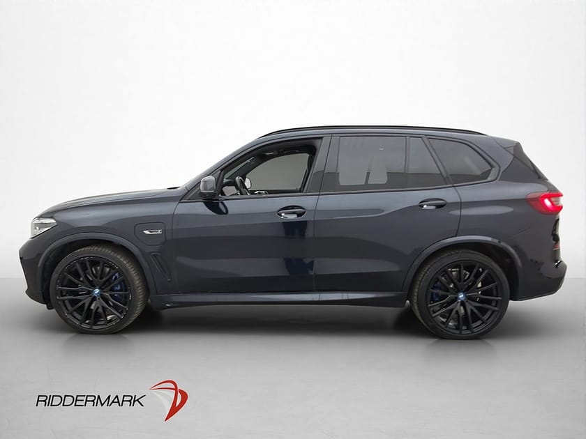 Bild 5 av BMW X5 xDrive45e iPerformance M Sport Pano Luft H/K 360° HuD DA+ PA+ 394h