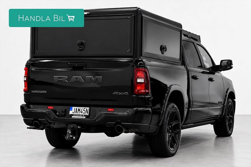 Bild 5 av RAM 1500 Crew Cab 3.0 Hurricane 4x4 Släde Kåpa Pano Luft H/K Moms