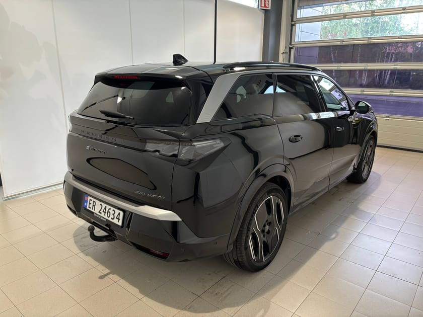 Bilde 3 av Peugeot E-5008 Dual Motor GTE 4x4 Hengerfeste, meget godt utstyrt.