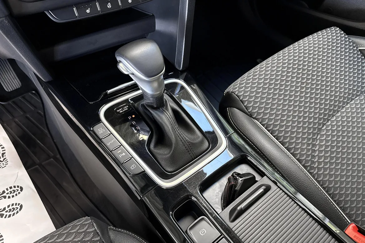 picture of a car
