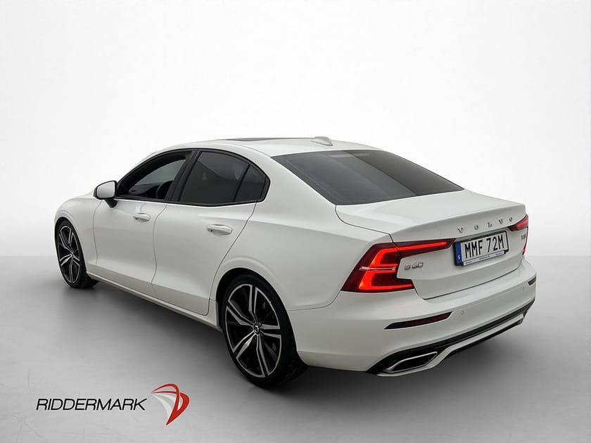 Bild 5 av Volvo S60 T5 R-Design Värmare Pano 360° H/K Navi Skinn HUD
