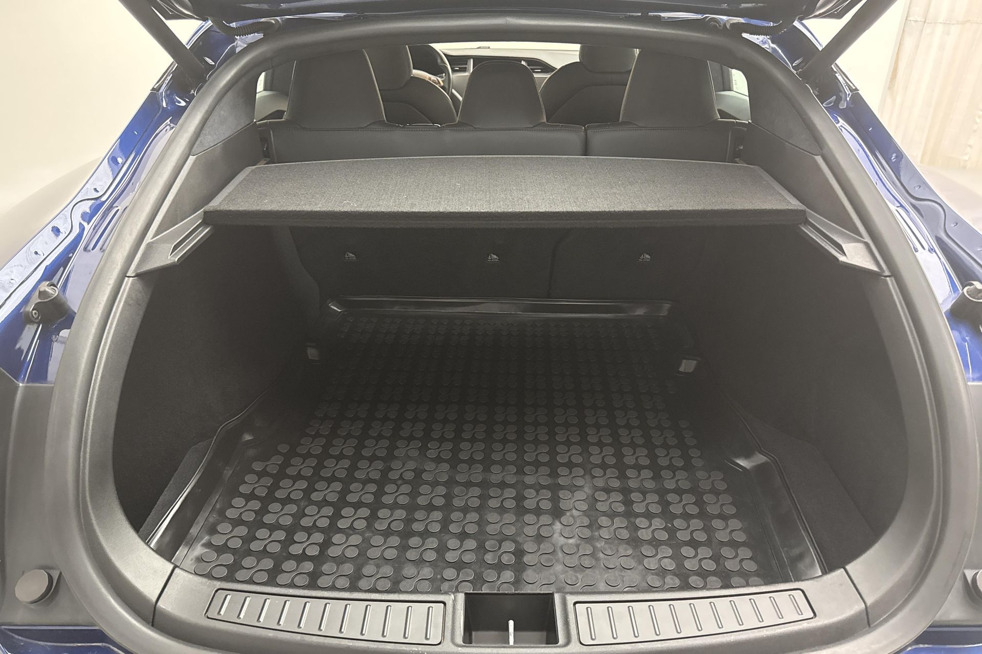 Tesla Model S 2020, kuva 10/10