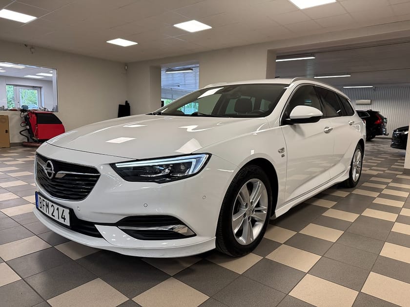 Bild 1 av Opel Insignia Sports Tourer 1.6 CDTI OPC Kamera Dieselv. Drag Navi