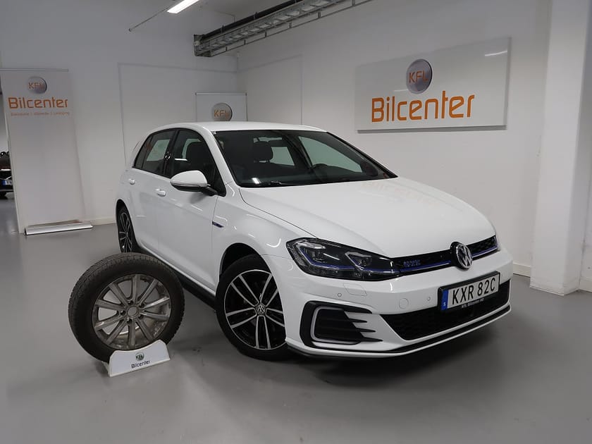 Bild 1 av Volkswagen Golf GTE 1.4 TSI V-Däck ingår Cockpit-Drag-Kamera-Värmare-Ca