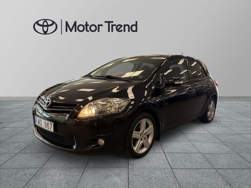 Bild 1 av Toyota Auris s+v hjul
