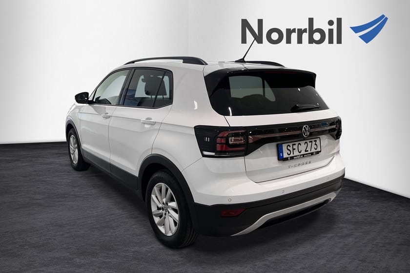 Bild 3 av Volkswagen T-Cross TSI 95 Backkamera App connect