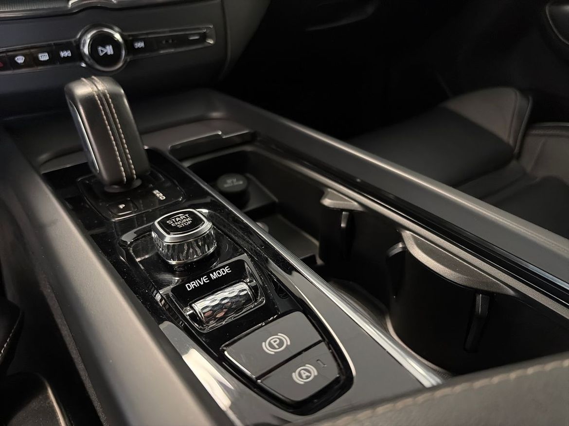 Volvo XC60 2021 - miniatyr 21