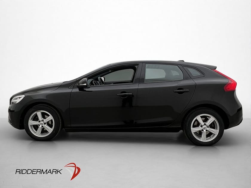 Bild 5 av Volvo V40 D2 120hk Momentum VOC Värmare HalvSkinn P-Sensorer