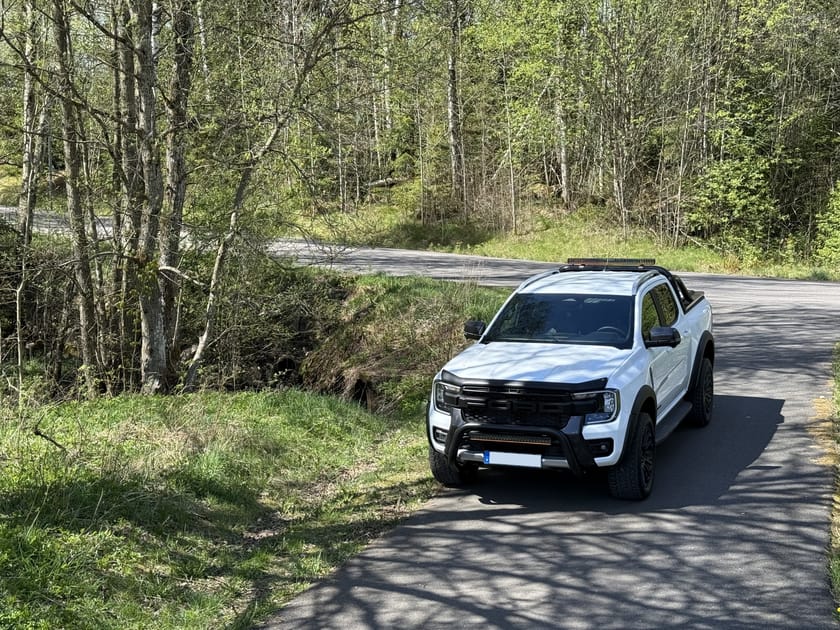 Bild 2 av Ford Ranger PHEV Wildtrak Double Cab 280hk Borås Ed #2 Demo