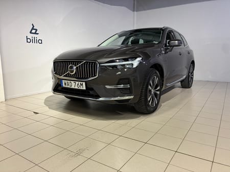 Volvo XC60 Recharge T6 Core Edition | Ljuspaket | Pano