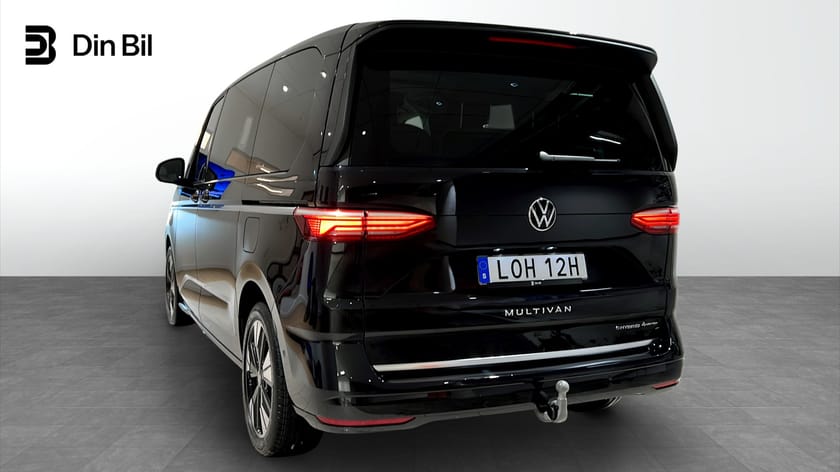 Bild 3 av Volkswagen Multivan eHybrid 4M Style SWE Kort 4MOTION H/K Drag 360° 7-sit