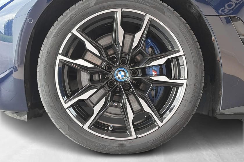 Bilde 5 av BMW i4 M50 xDrive Gran Coupé M50|FC|Skinn|Comf.Acc|Laser|HUD|ACC|19"|H.feste|BSI