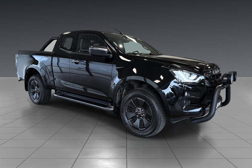 Bilde 3 av Isuzu D-Max Space Cab PREMIUM/KROK/DEFA/SKINN/KAMERA/S+V-HJUL