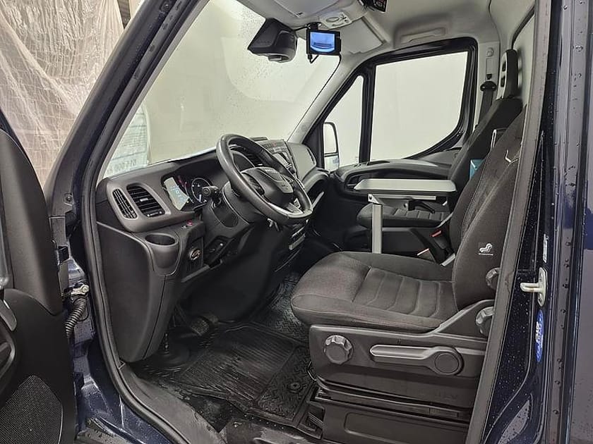 Bild 2 av Iveco Daily 35-140 Chassi Cab