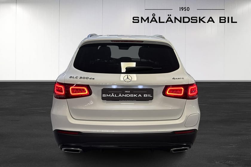 Bild 5 av Mercedes-Benz GLC 300 de 4MATIC AMG Line Panorama Drag 306hk