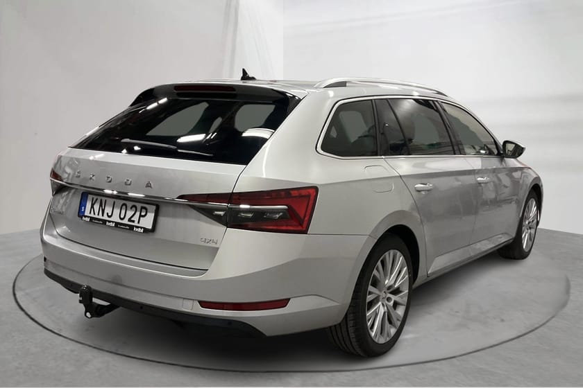Bild 3 av Škoda Superb Kombi 2.0 TDI 4x4 200hk Business Adventure
