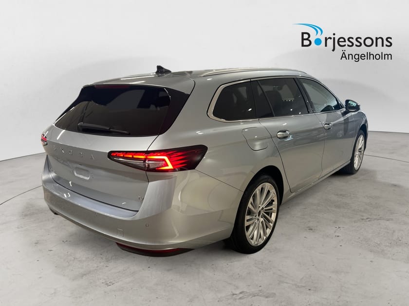 Bild 3 av Škoda Superb iV Kombi COMBI L&K 1,5 TSI 204 HK 6 VXL DSG