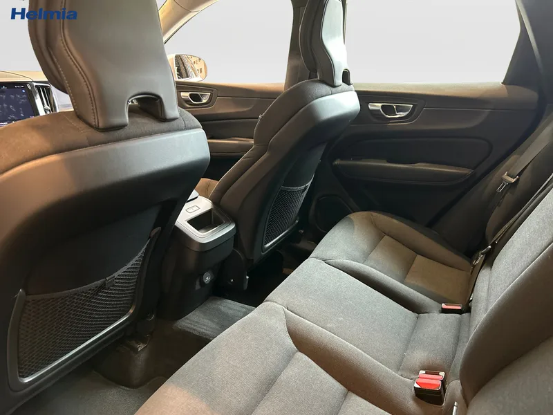 Bild 12 av 14 – Volvo XC60 B4 Diesel Mom Adv Edt II Momentum Advanced