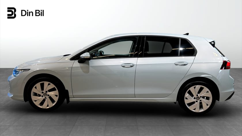 Bild 2 av Volkswagen Golf eTSI150 DSG Edition/P-värmare/Backkamera