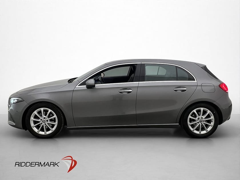 Bild 4 av Mercedes-Benz A 180 d Widescreen Kamera CarPlay Midline GPS