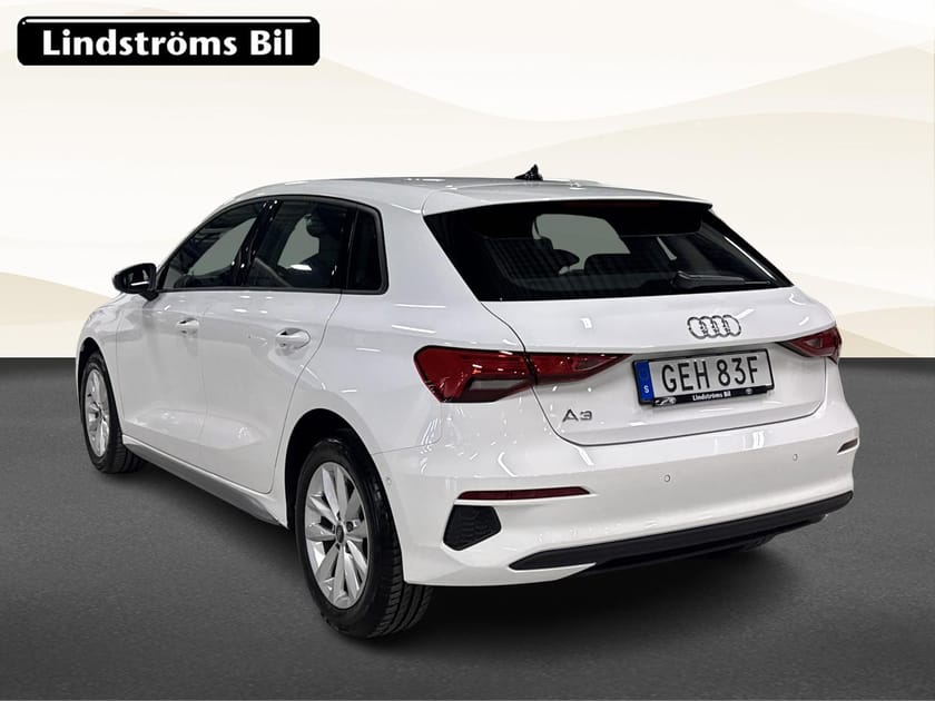 Bild 4 av Audi A3 Sportback 35 TFSI S Tronic Proline V-hjul