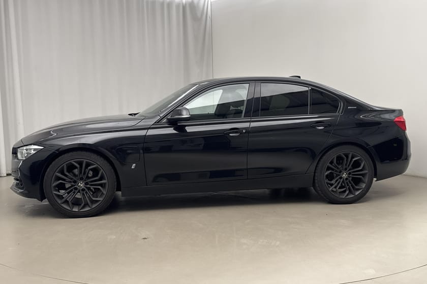 Bild 2 av BMW 330e Sedan 330 Sedan, F30 (252hk) Sport Line Läder HiFi