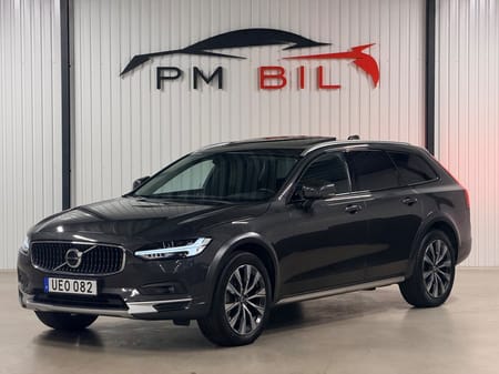 Volvo V90 Cross Country B4 AWD B&W Panorama Läder Geartronic Advanced S&V-Hjul
