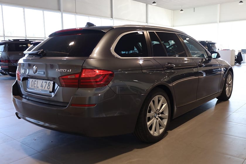 Bild 5 av BMW 520d xDrive Touring AUT Sportpaket Drag PDC Rattvärme Läder