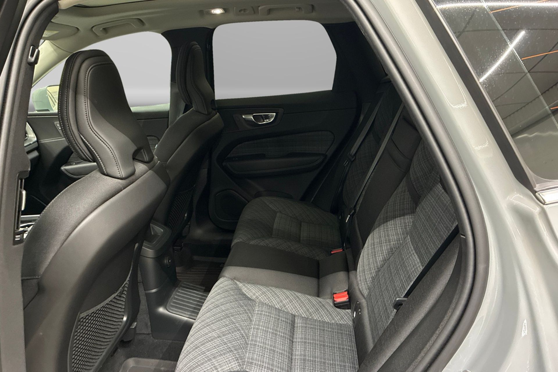 Volvo XC60 T6 2025, kuva 4/10